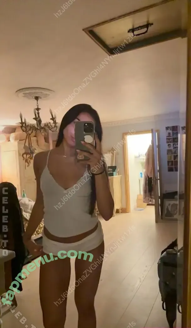 Christabella nude photo #0016 (bella1253623 / christabearr / christabellaeee)