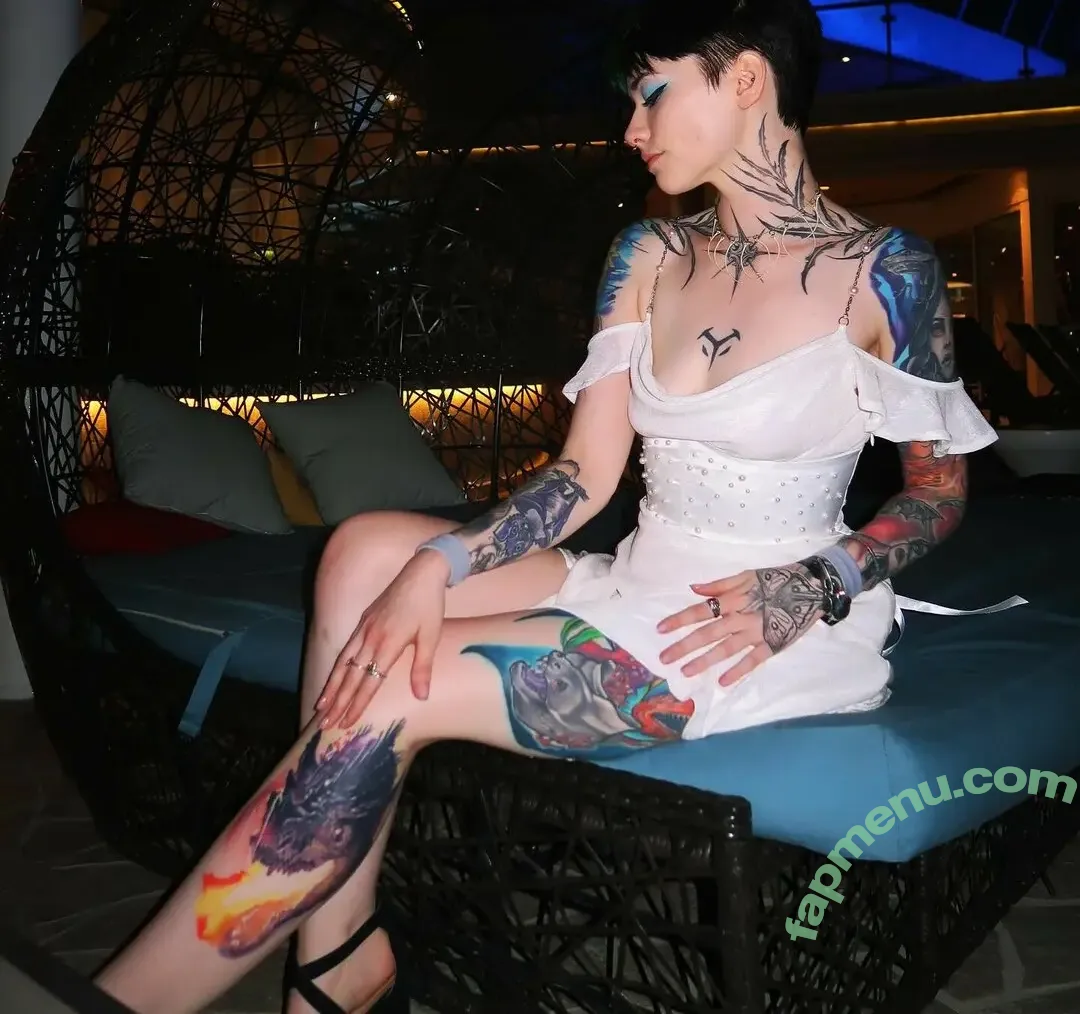 Christena Reckless nude photo #0011 (christenareckless)