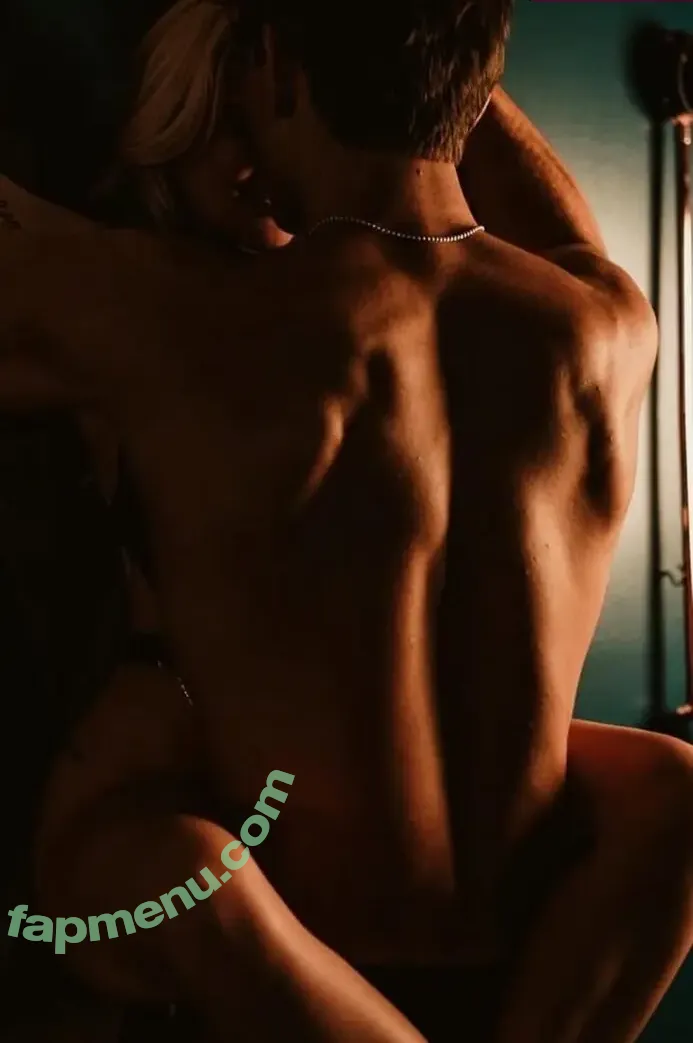 christenwhitman nude photo #0050 (christen-rene / christen_whitman)