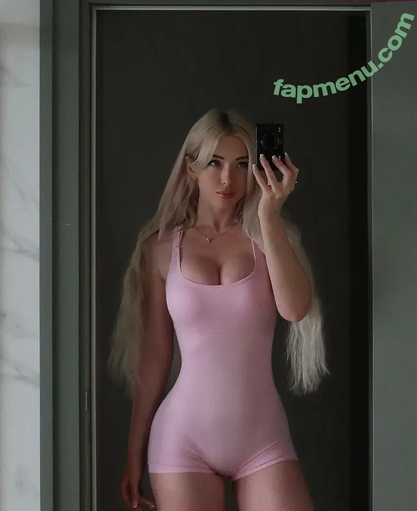 Christi Walks nude photo #0006 (christi.walks / christiwalks)