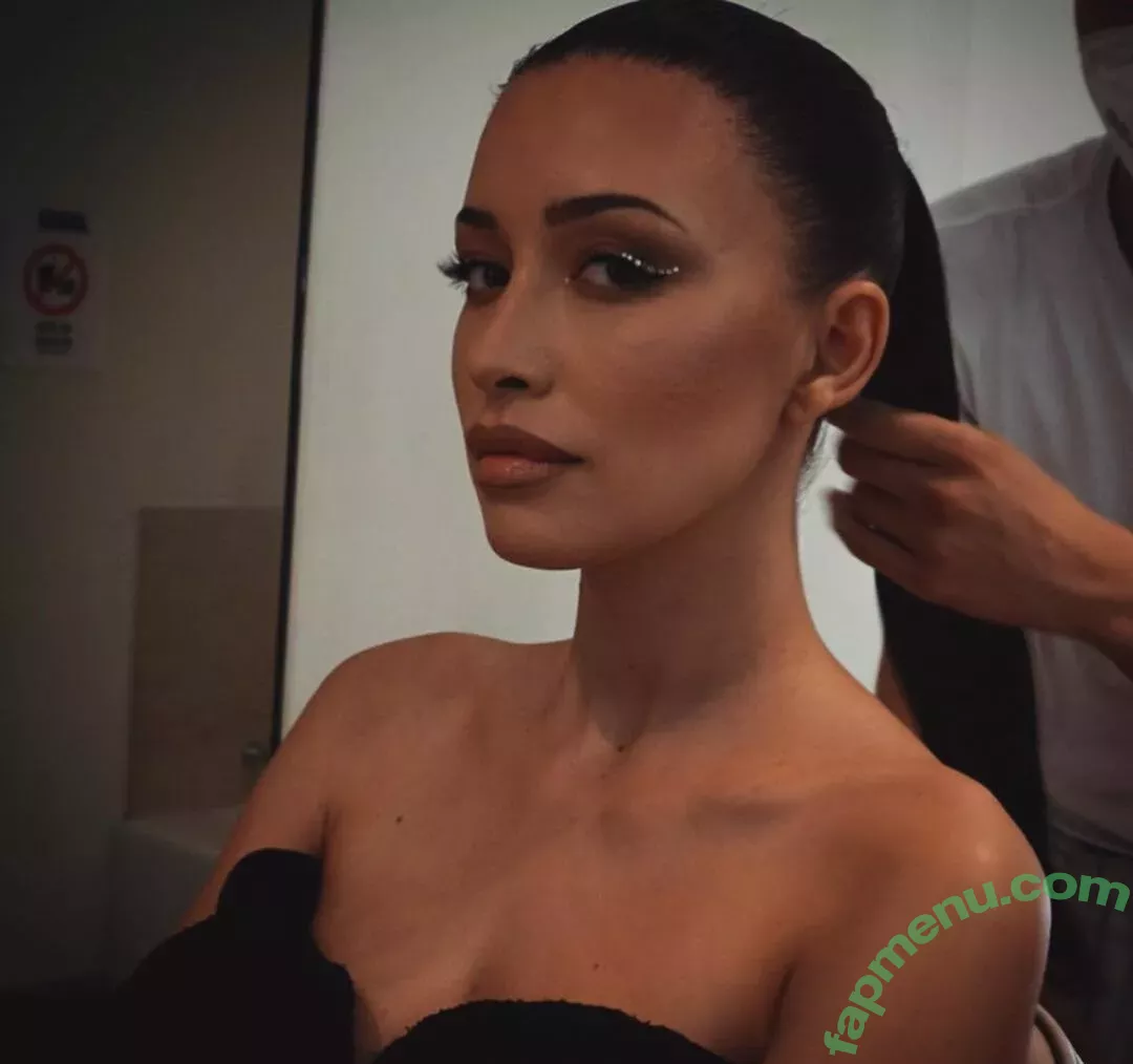 Christian Serratos nude photo #0068 (christianserratos)