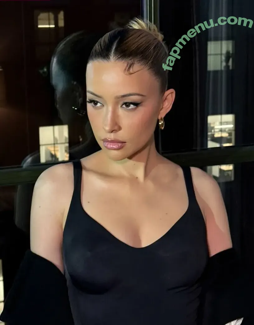 Christian Serratos nude photo #0362 (christianserratos)