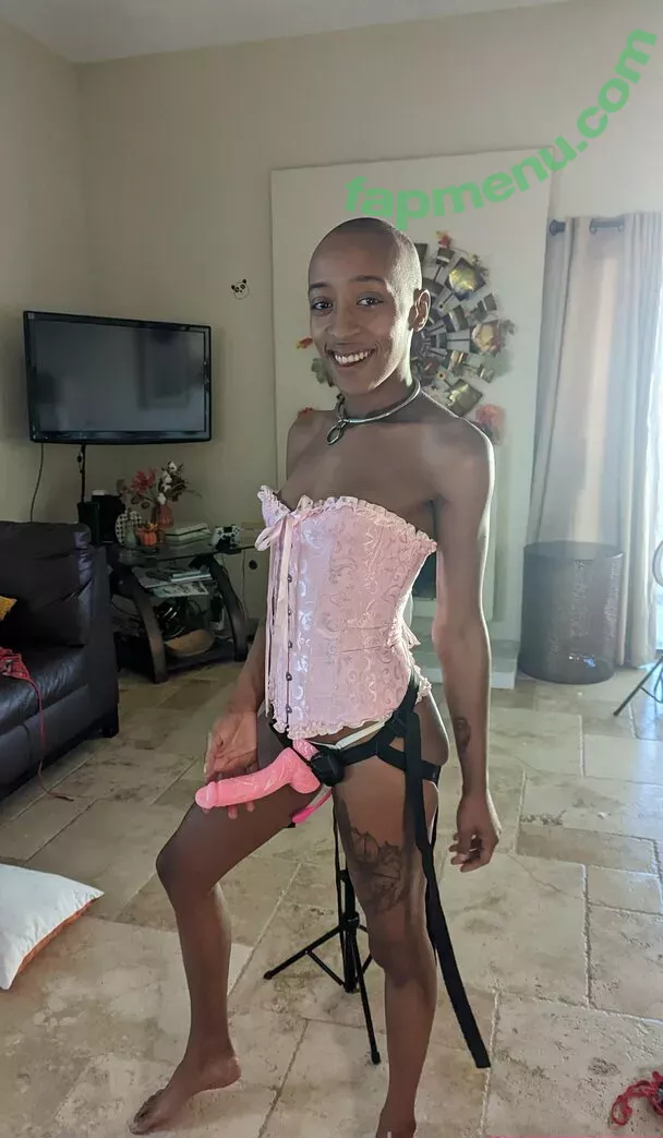christianmartin nude photo #0050 (christianmartin03)