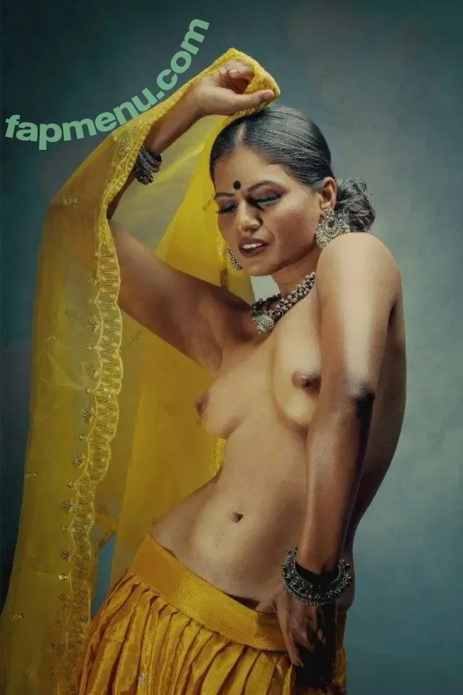 Christien Desouza nude photo #0009 (Beingstrongly_lean)