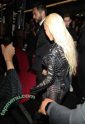 Christina Aguilera / XTINA nude photo #2890