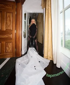 Christina Aguilera / XTINA nude photo #2914