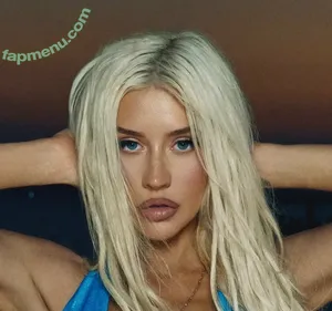 Christina Aguilera / XTINA nude photo #2921