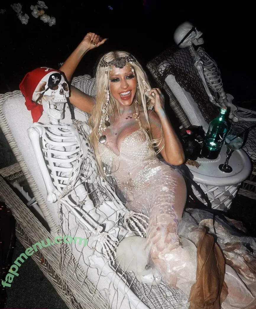 Christina Aguilera nude photo #2973 (XTINA)