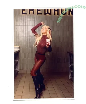 Christina Aguilera / XTINA / christinaaguilera nude photo #3022