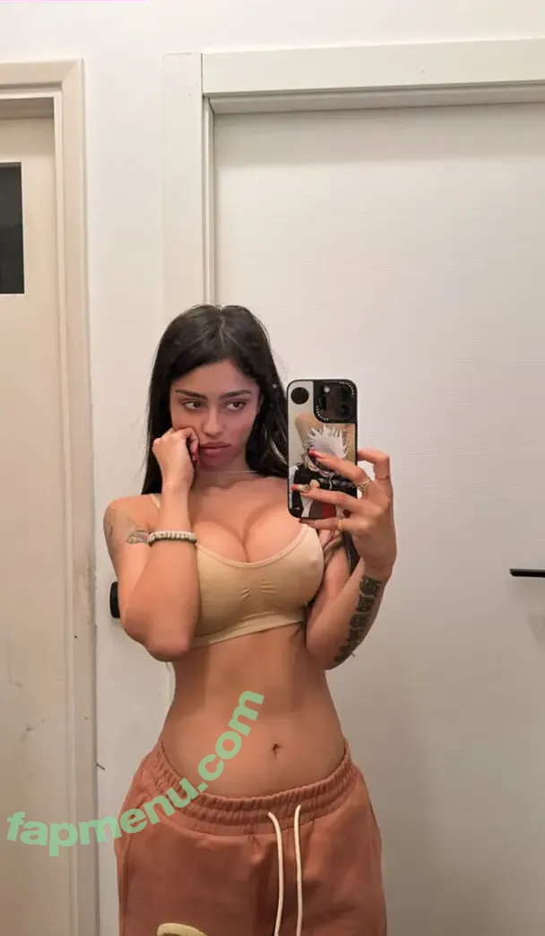 Christina Bertevello nude photo #0454 (christina.bertevello)