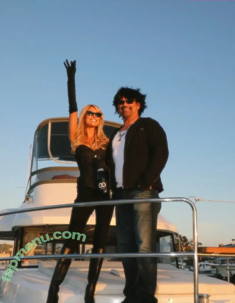 Christina Haack nude photo #0013 (Christinahaack)