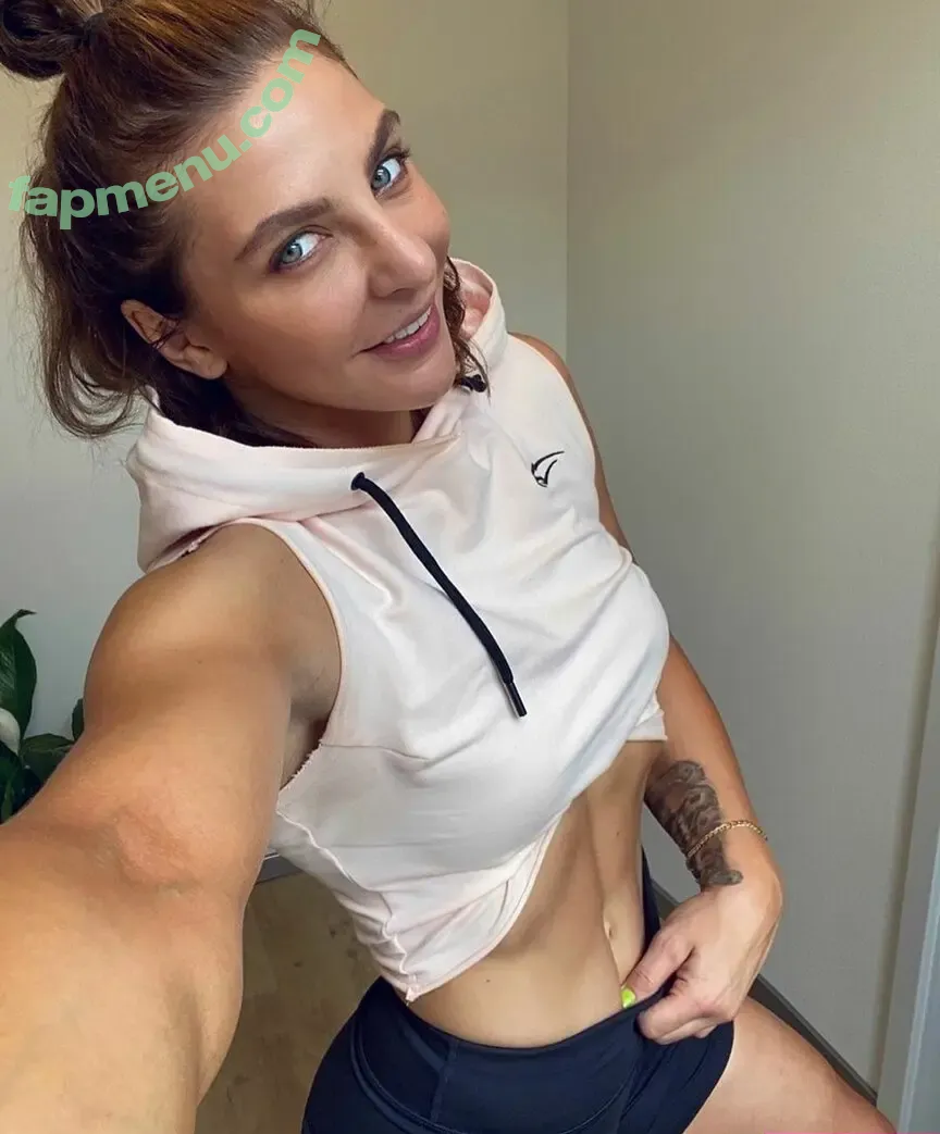 Christina Hammer nude photo #0135 (German Boxer / ladyhammer_official)