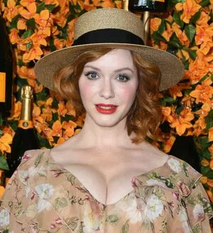 Christina Hendricks / actuallychristinahendricks nude photo #1553