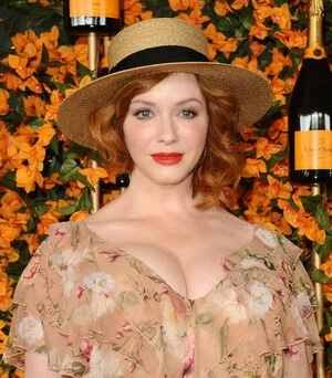 Christina Hendricks / actuallychristinahendricks nude photo #1565