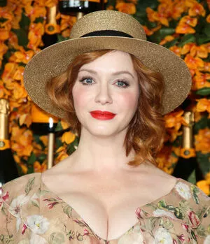 Christina Hendricks / actuallychristinahendricks nude photo #1575