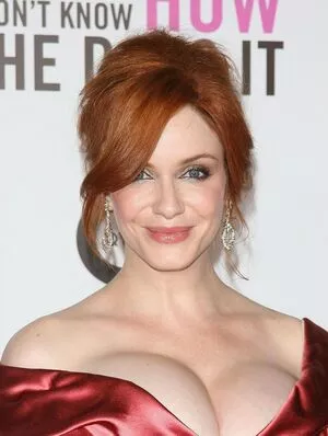 Christina Hendricks / actuallychristinahendricks nude photo #1767