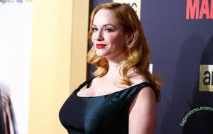 Christina Hendricks / actuallychristinahendricks nude photo #1943