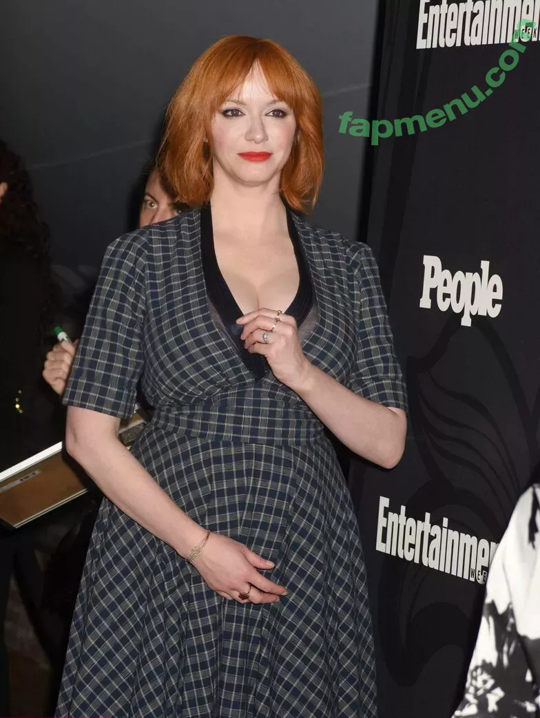 Christina Hendricks nude photo #1526 (actuallychristinahendricks)