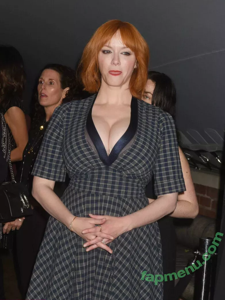 Christina Hendricks nude photo #1527 (actuallychristinahendricks)