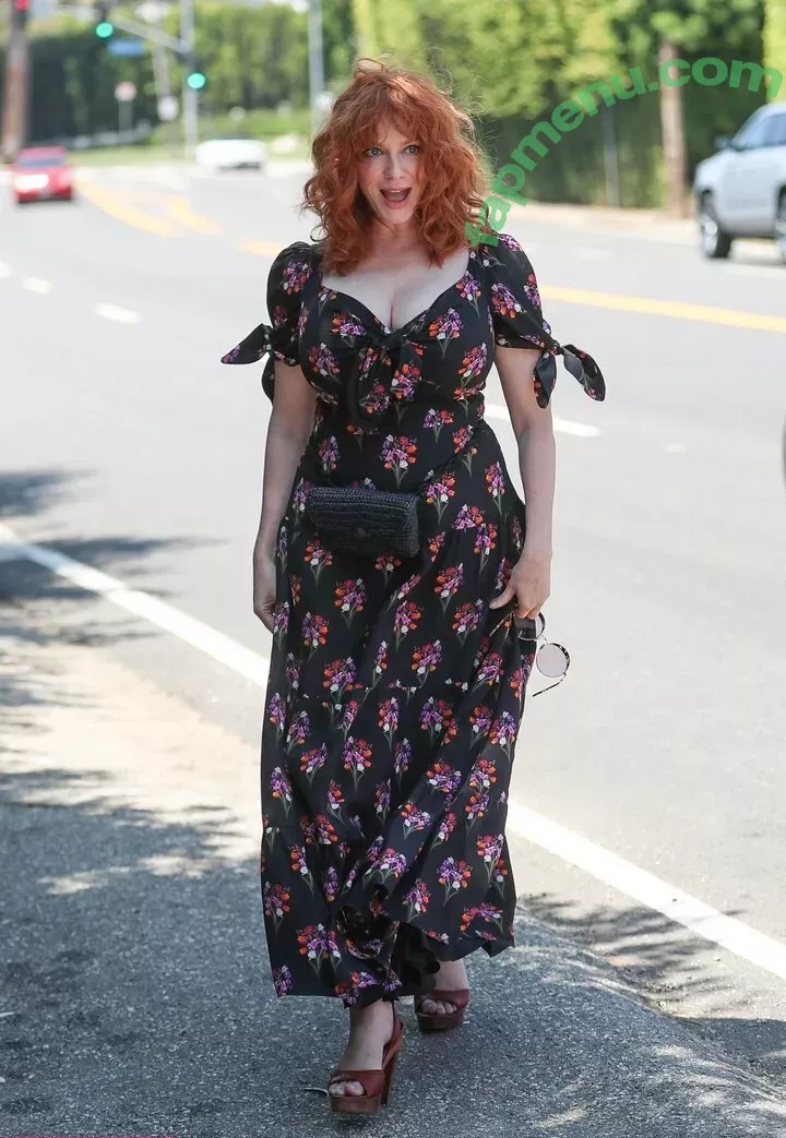 Christina Hendricks nude photo #1647 (actuallychristinahendricks)