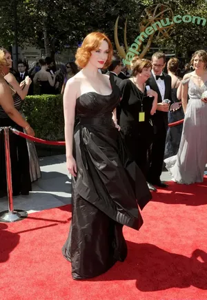 Christina Hendricks / actuallychristinahendricks nude photo #2101