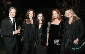 Christina Hendricks / actuallychristinahendricks nude photo #2210