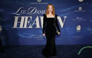 Christina Hendricks / actuallychristinahendricks nude photo #2236