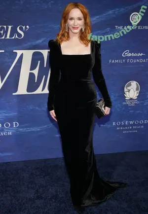 Christina Hendricks / actuallychristinahendricks nude photo #2239