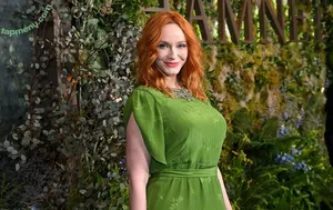 Christina Hendricks / actuallychristinahendricks nude photo #2249