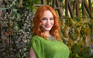 Christina Hendricks / actuallychristinahendricks nude photo #2250