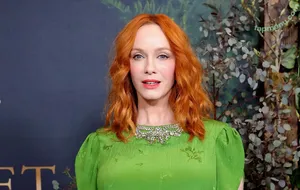 Christina Hendricks / actuallychristinahendricks nude photo #2259