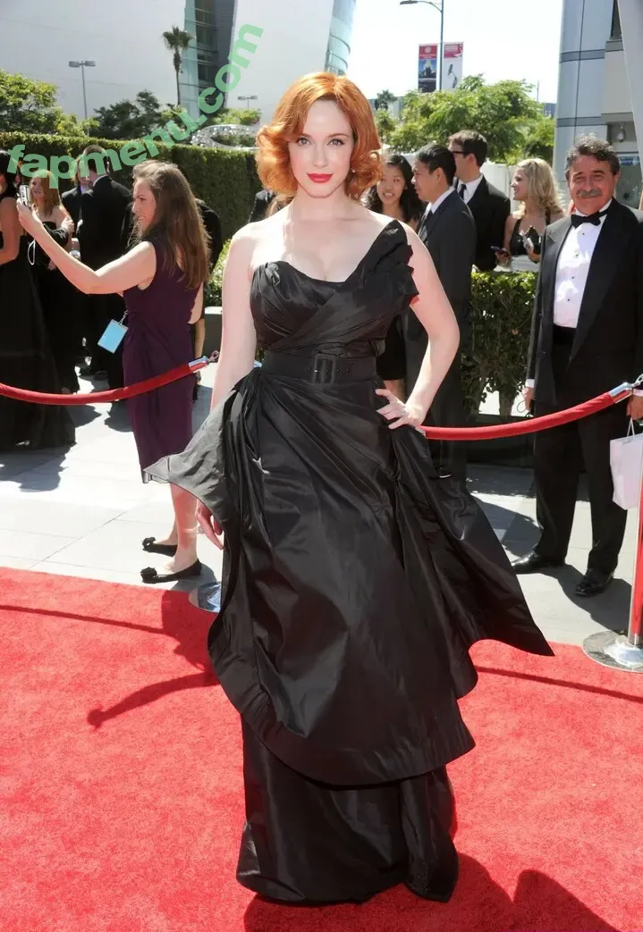 Christina Hendricks nude photo #2099 (actuallychristinahendricks)