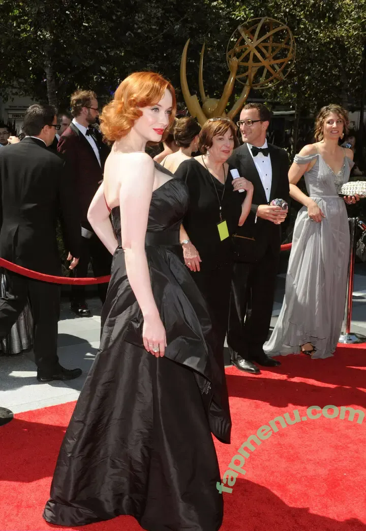Christina Hendricks nude photo #2102 (actuallychristinahendricks)