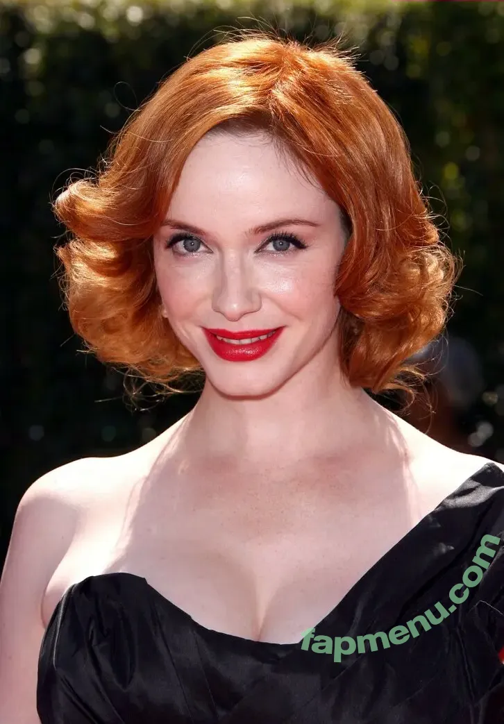 Christina Hendricks nude photo #2121 (actuallychristinahendricks)