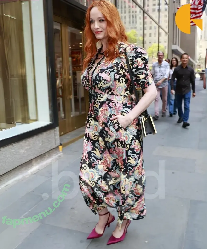 Christina Hendricks nude photo #2161 (actuallychristinahendricks)