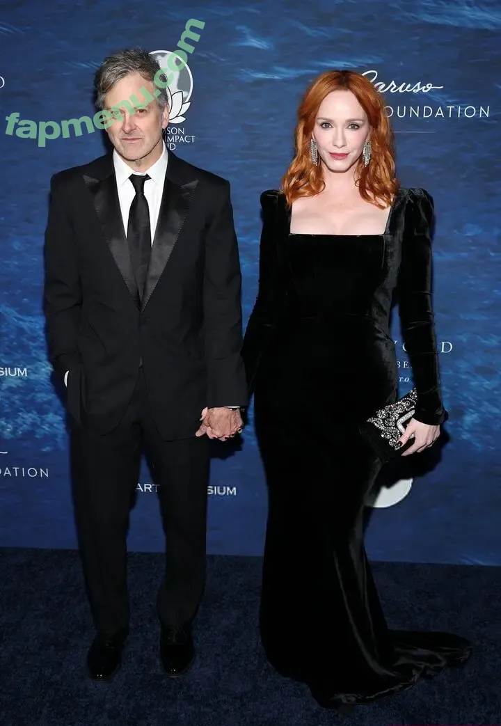 Christina Hendricks nude photo #2197 (actuallychristinahendricks)