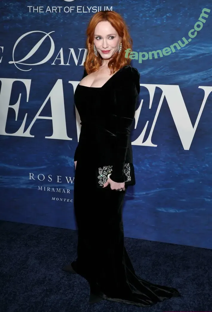Christina Hendricks nude photo #2218 (actuallychristinahendricks)