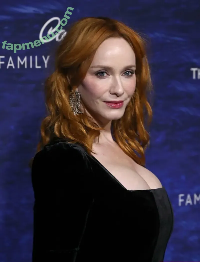 Christina Hendricks nude photo #2222 (actuallychristinahendricks)