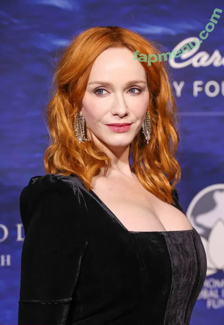 Christina Hendricks nude photo #2227 (actuallychristinahendricks)