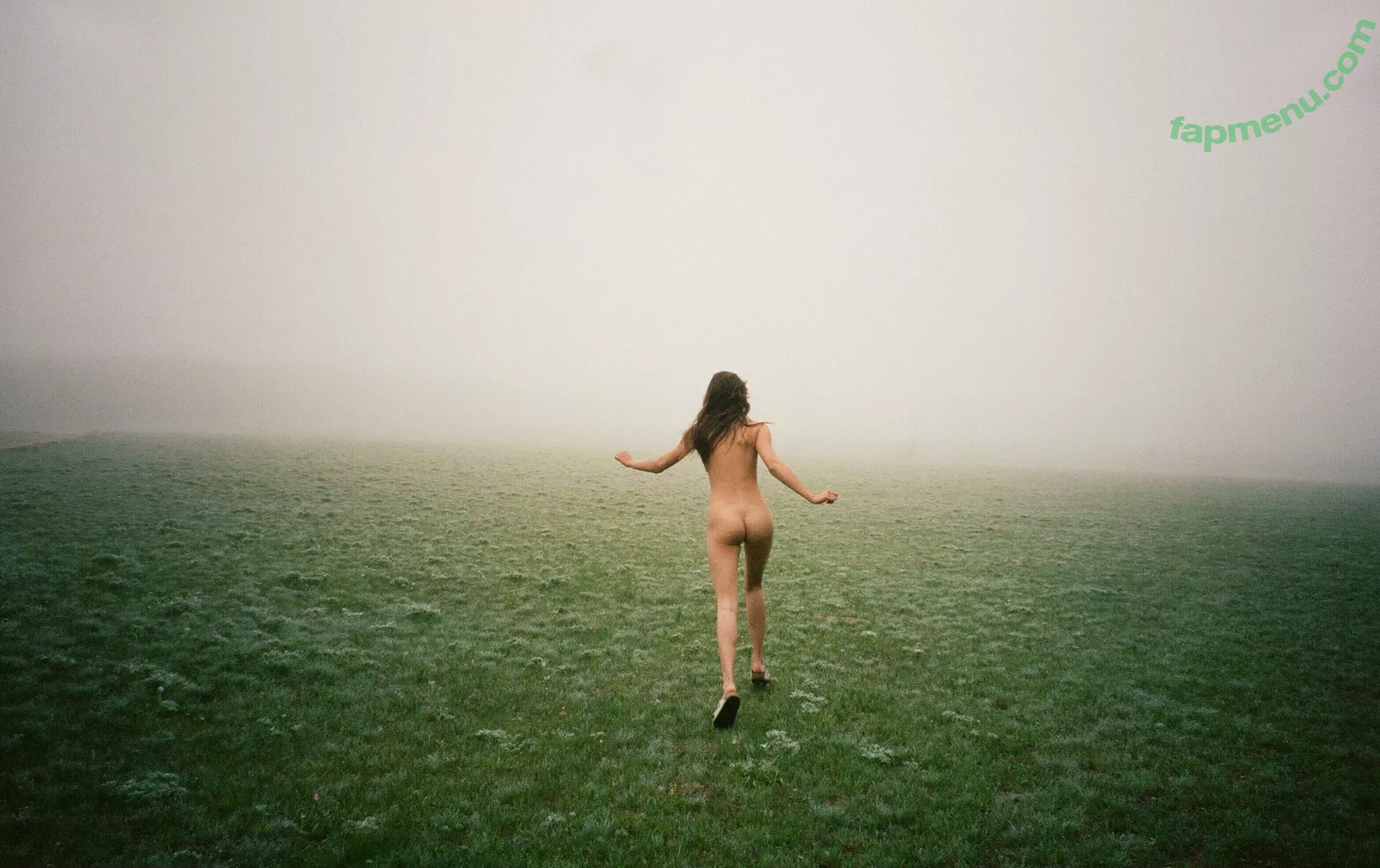 Christina Masterson nude photo #0024 (_hichristina)