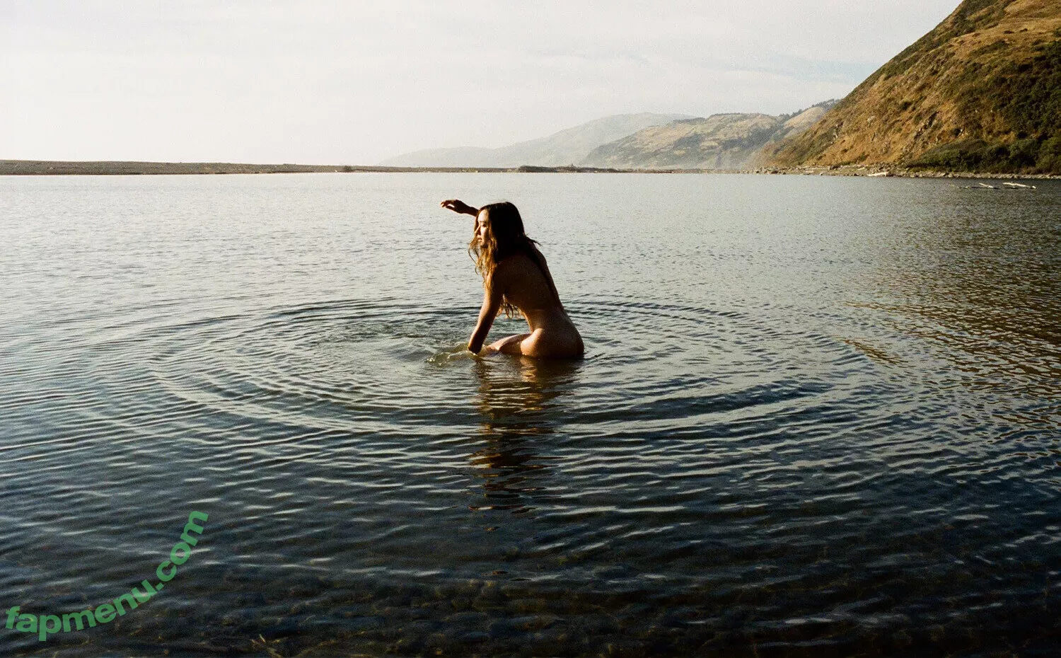 Christina Masterson nude photo #0029 (_hichristina)