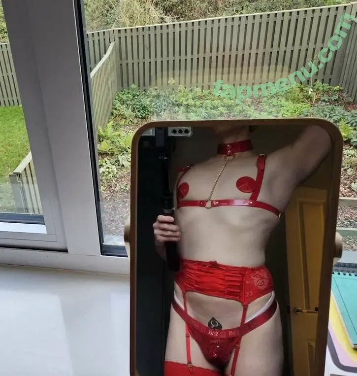 Christina May nude photo #0027 (ChristinaMay101 / Cmay1011140788 / christinamay)