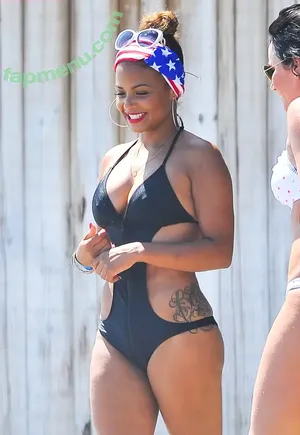 Christina Milian / ChristinaMilian / ChristinaMilianVEVO / kacytgirl nude photo #1352