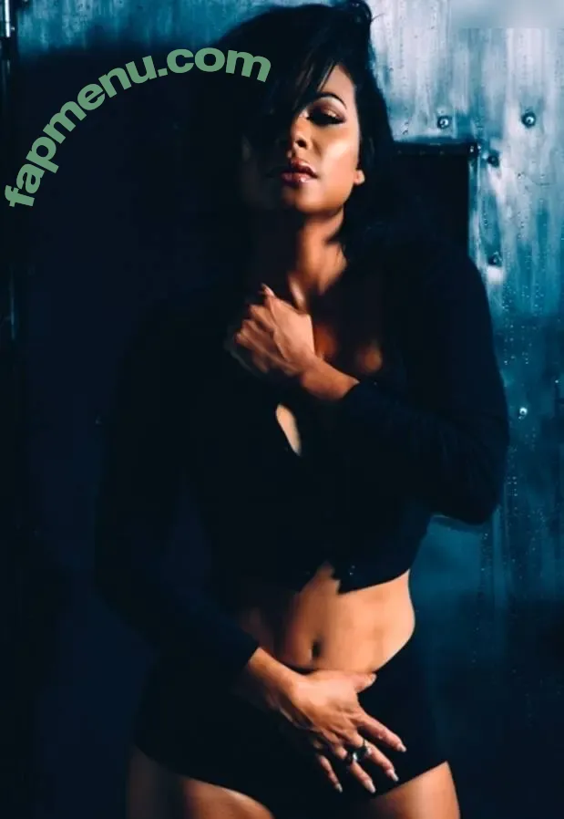 Christina Milian nude photo #1414 (ChristinaMilian / ChristinaMilianVEVO / kacytgirl)