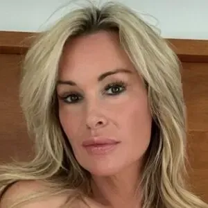 Christina Reeder leaks