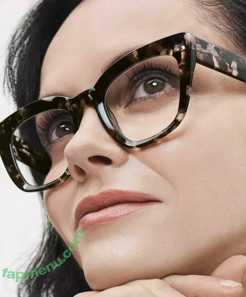 Christina Ricci nude photo #0097 (ChristinaRicci / arianaricci / riccigrams)