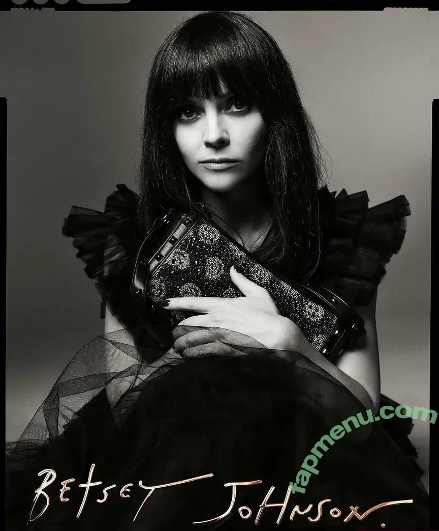 Christina Ricci nude photo #0643 (ChristinaRicci / arianaricci / riccigrams)