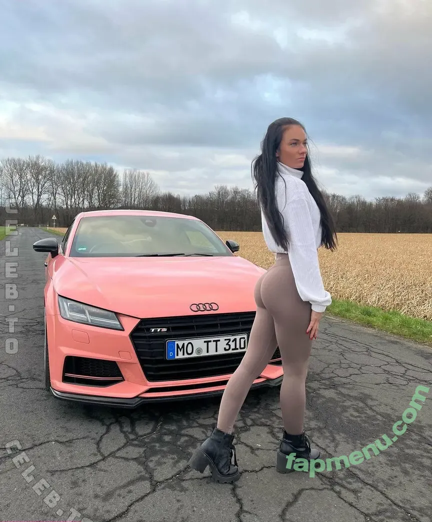 Christina Winkler nude photo #0023 (christina271099 / thepussywagon310)