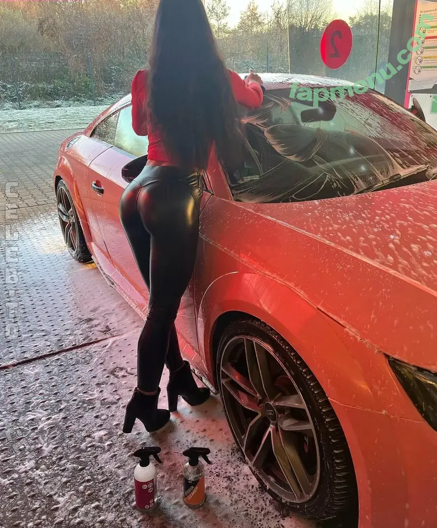 Christina Winkler nude photo #0028 (christina271099 / thepussywagon310)