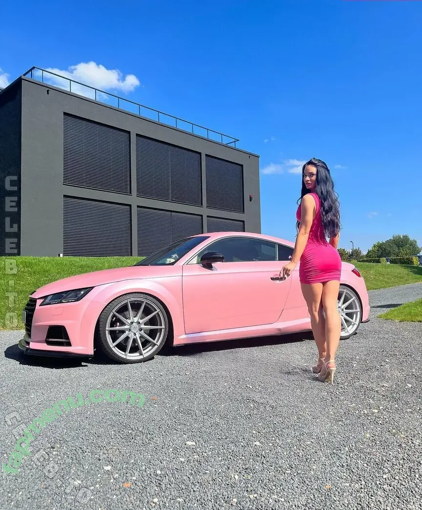 Christina Winkler nude photo #0032 (christina271099 / thepussywagon310)